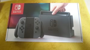 画像付き】ニンテンドースイッチのスタンドの立て方！背面スタンドの