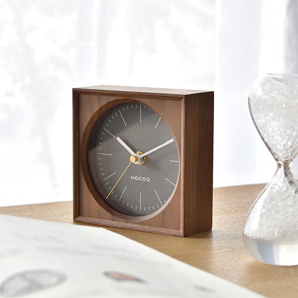 Frame Clock Mini」どこか懐かしさを感じるレトロモダンな木製時計
