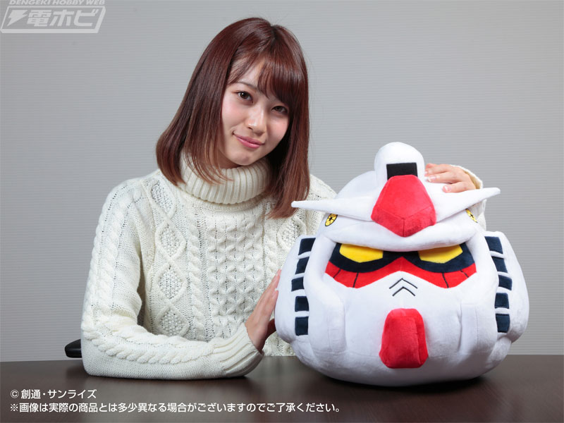 こいつ！柔らかいぞ!!『機動戦士ガンダム』ガンダム、ジオングの頭部が
