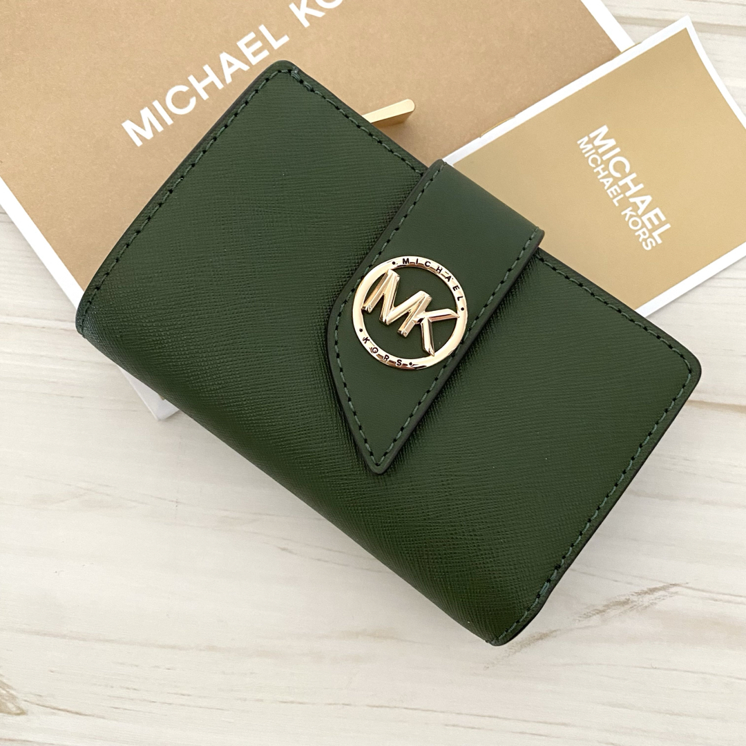 MICHAEL KORS - 新品 MICHAEL KORS 折り財布 アマゾングリーン 二