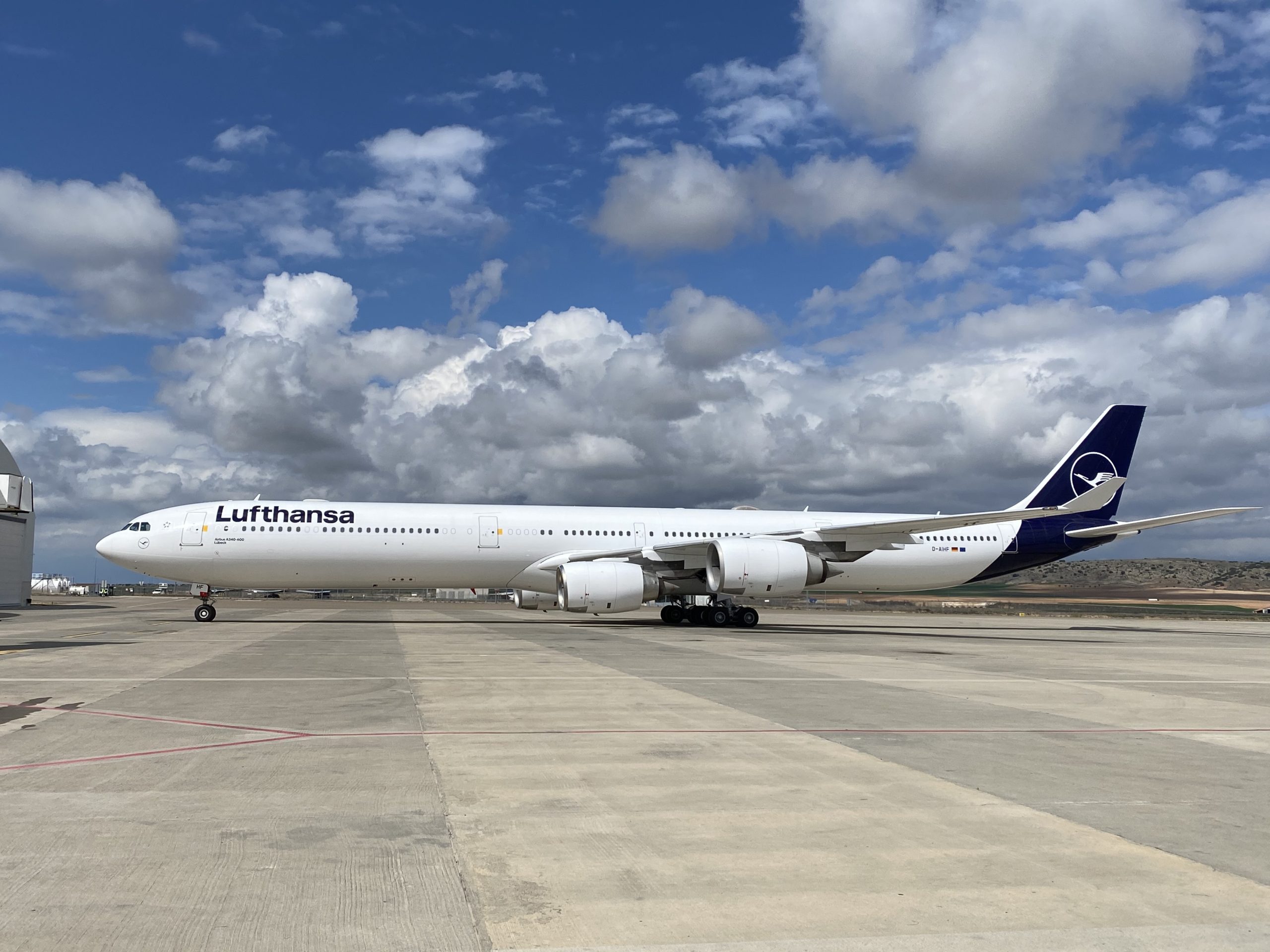 ルフトハンザドイツ航空、A340-600の運用期間を延長へ 当初2021年に