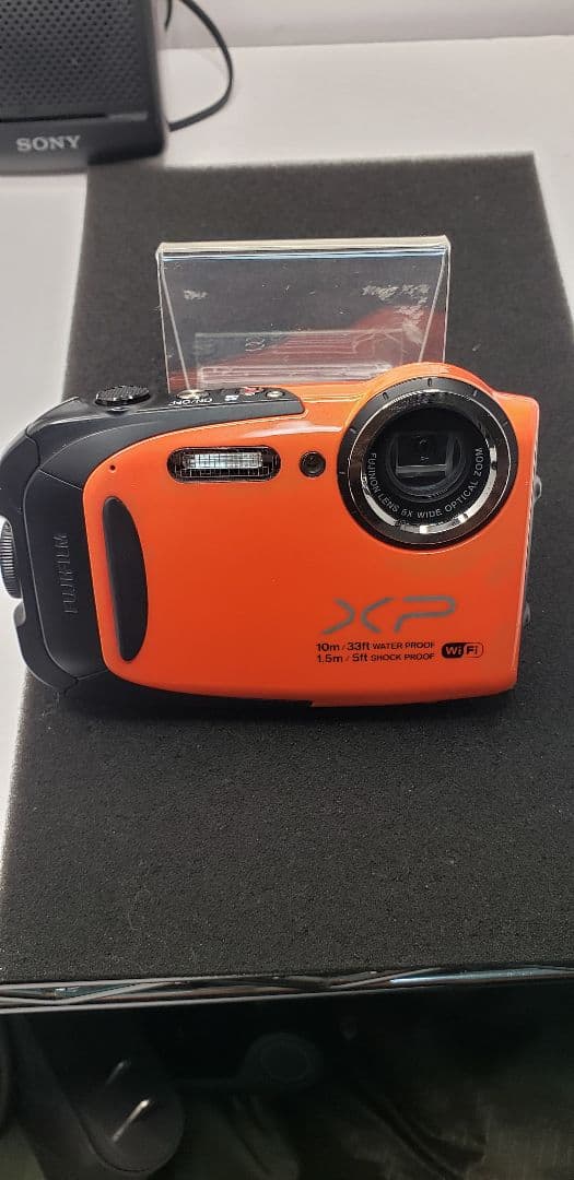 富士フイルム　XP-70OR 防水カメラ　優品！ Amazon | FUJIFILM コンパクトデジタルカメラ XP70OR オレンジ F FX