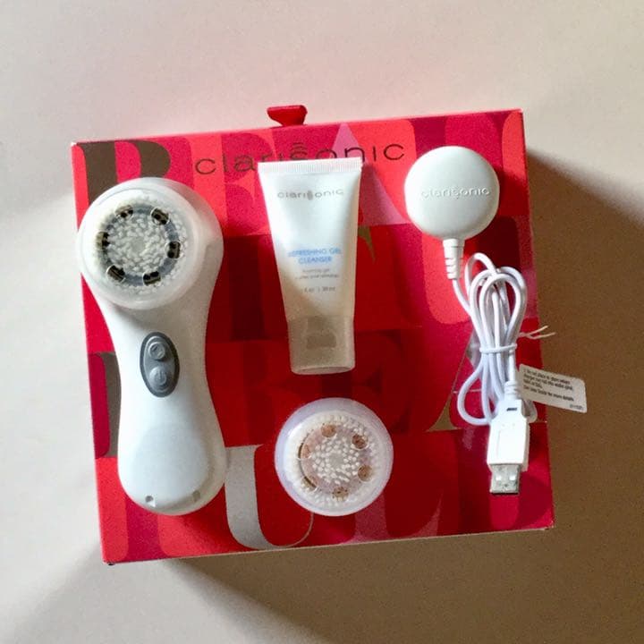クラリソニックミア2 (clarisonic mia2) Amazon.com: Clarisonic Mia 2 Sonic Cleansing System - White