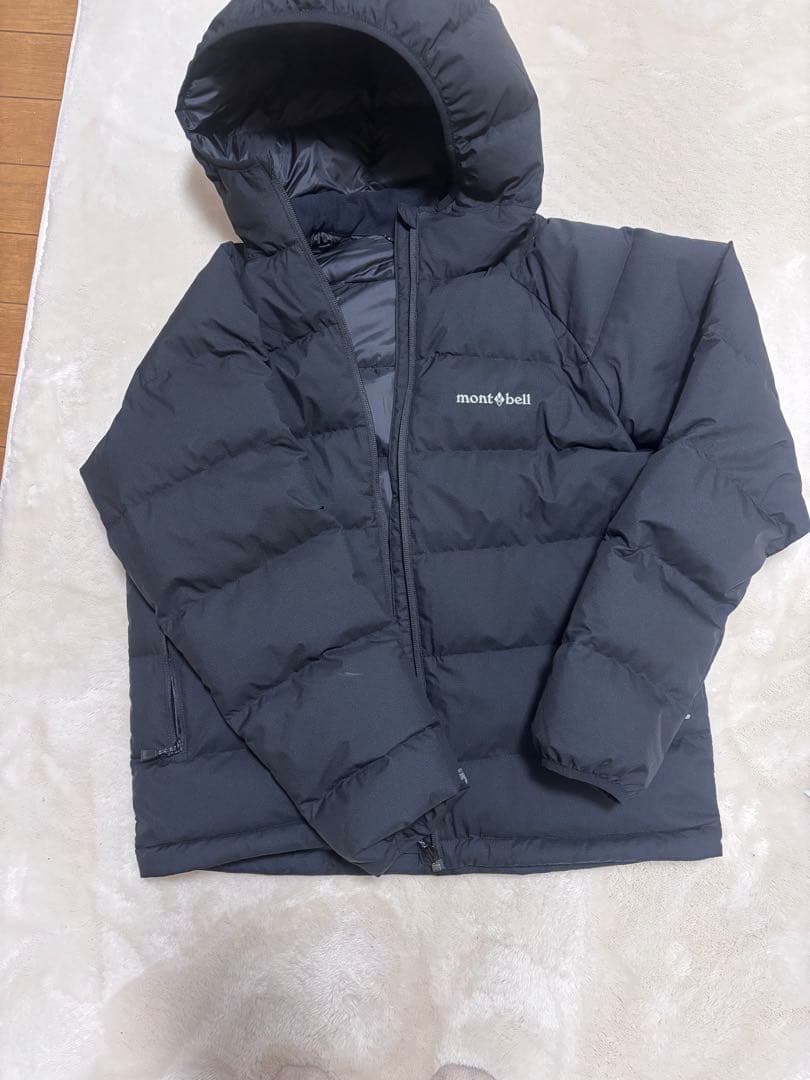 新品未使用タグ無 モンベルスーパードライテックダウンパーカーkids160