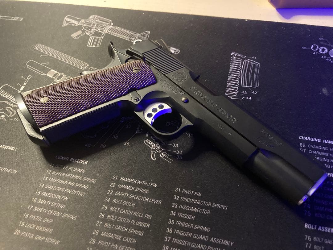 J ARMORY FBI BUREAU MODEL 1911 J アーモリー - メルカリ