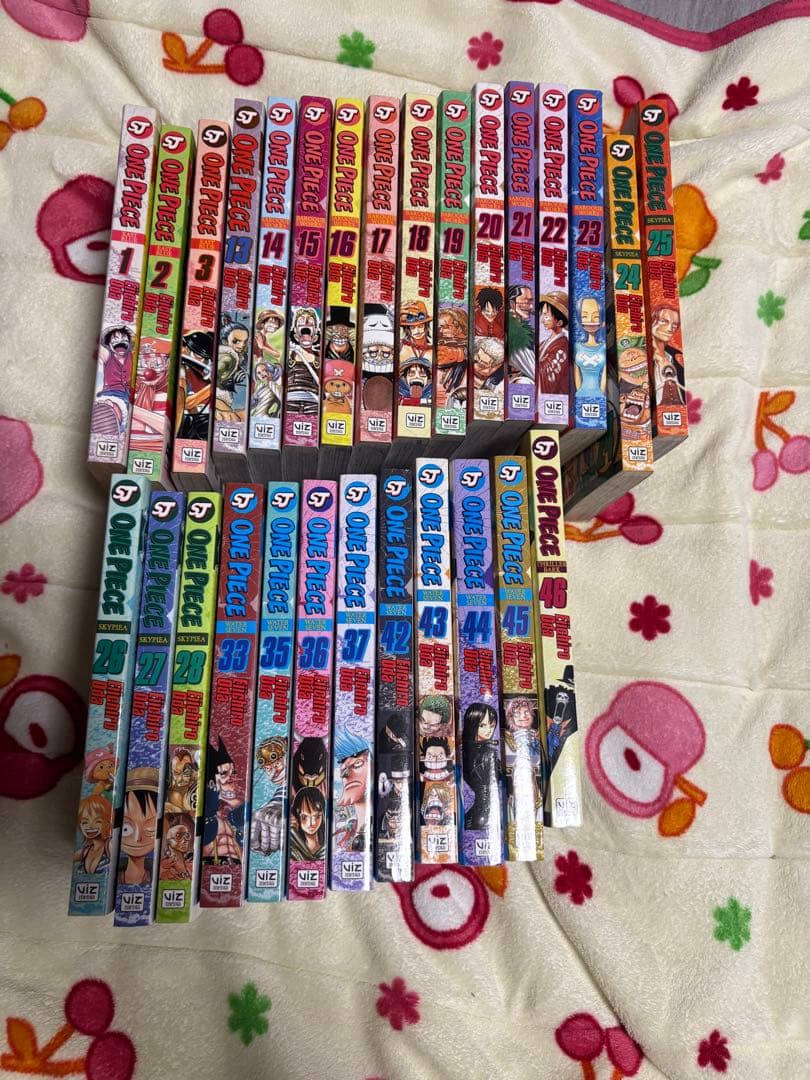英語版漫画　ワンピース 28冊セット Amazon | One Piece, Vol. 1: Romance Dawn (One Piece Graphic Novel