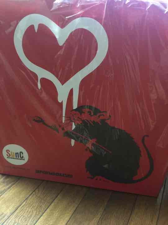 LOVE RAT（RED Ver.） MCT TOKYO バンクシー Banksy（バンクシー） LOVE RAT（RED Ver）がご購入いただけます ー