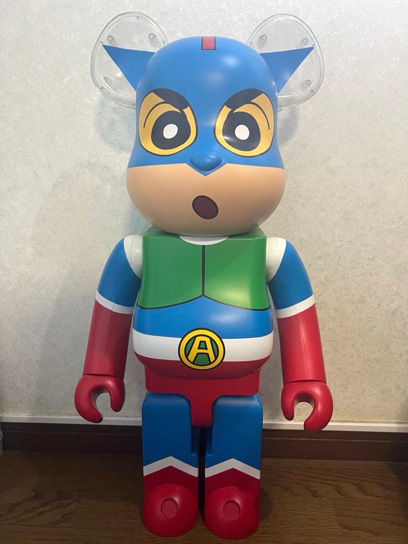 【BE@RBRICK】 アクション仮面しんちゃん 1000％ MEDICOM TOY - BE@RBRICK アクション仮面しんちゃん 1000％