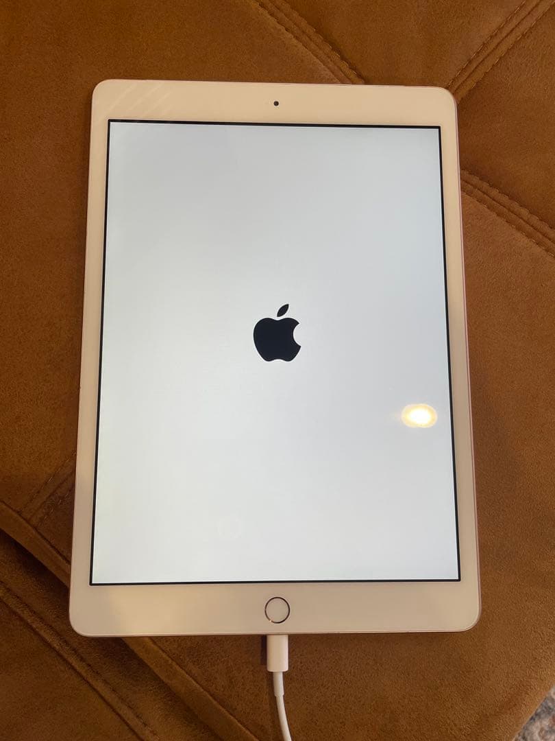 iPad A2198 第7世代 32GB iPad Apple 第7世代 10.2インチ A2198 32GB Wi-Fi+Cellularモデル SIM