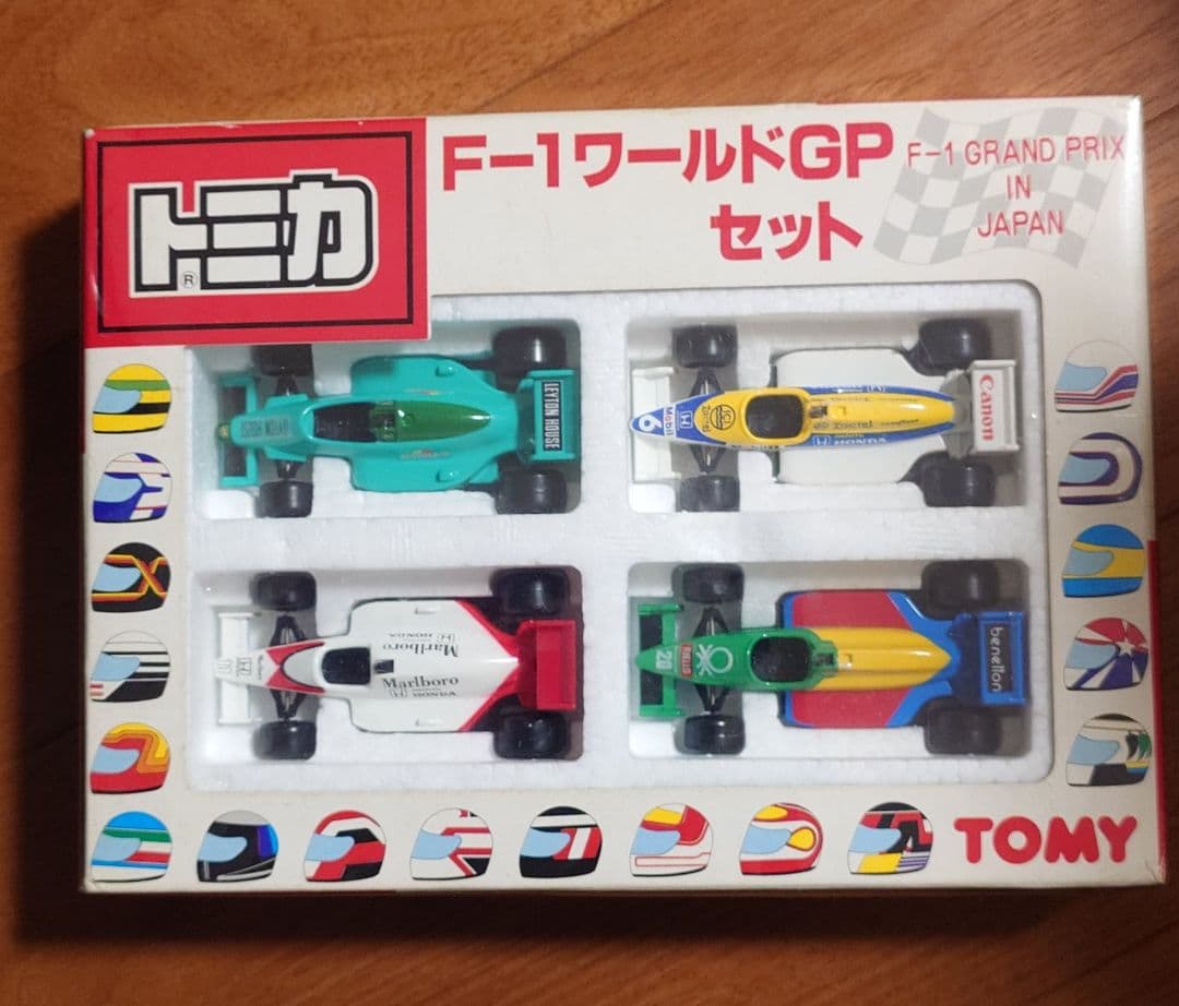 トミカ　Ｆ１ワールドＧＰセット トミカ F1ワールドGPセット - メルカリ