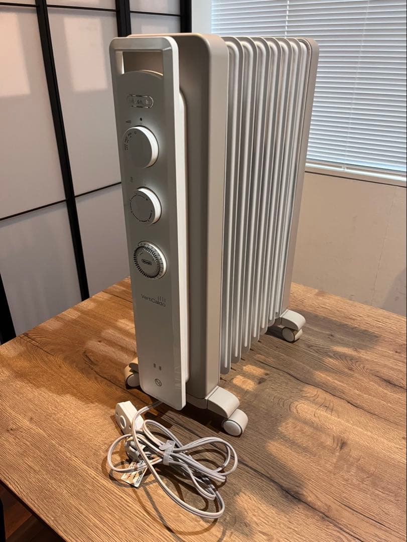 ひとくんデロンギ オイルヒーター RHJ21F0812-WH デロンギ オイルヒーター RHJ21F0812 WH | 空調・季節家電 通販