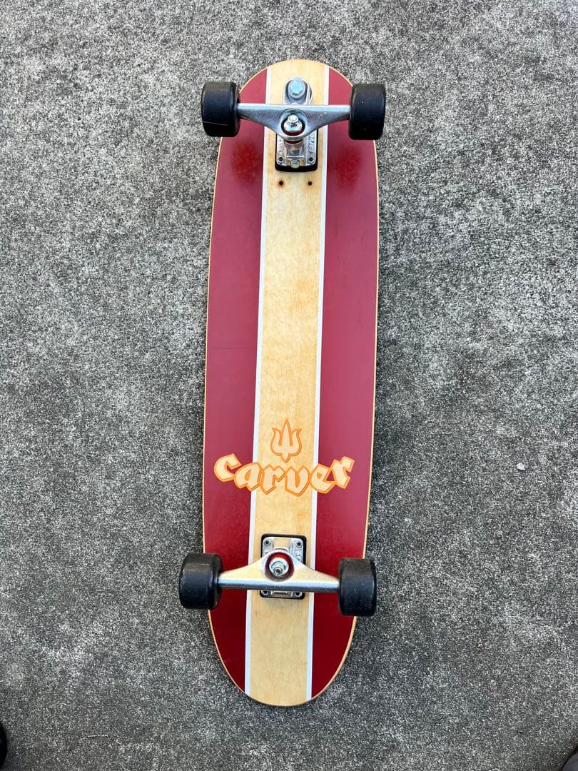 Carver サーフスケートボード レッドストライプ90センチ stradiy_carver-trired