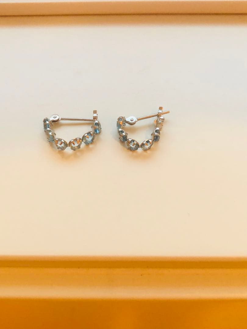 ジュエリーツツミ フープピアス アクアマリン　K14 ジュエリーツツミ フープピアス アクアマリン K14 - メルカリ