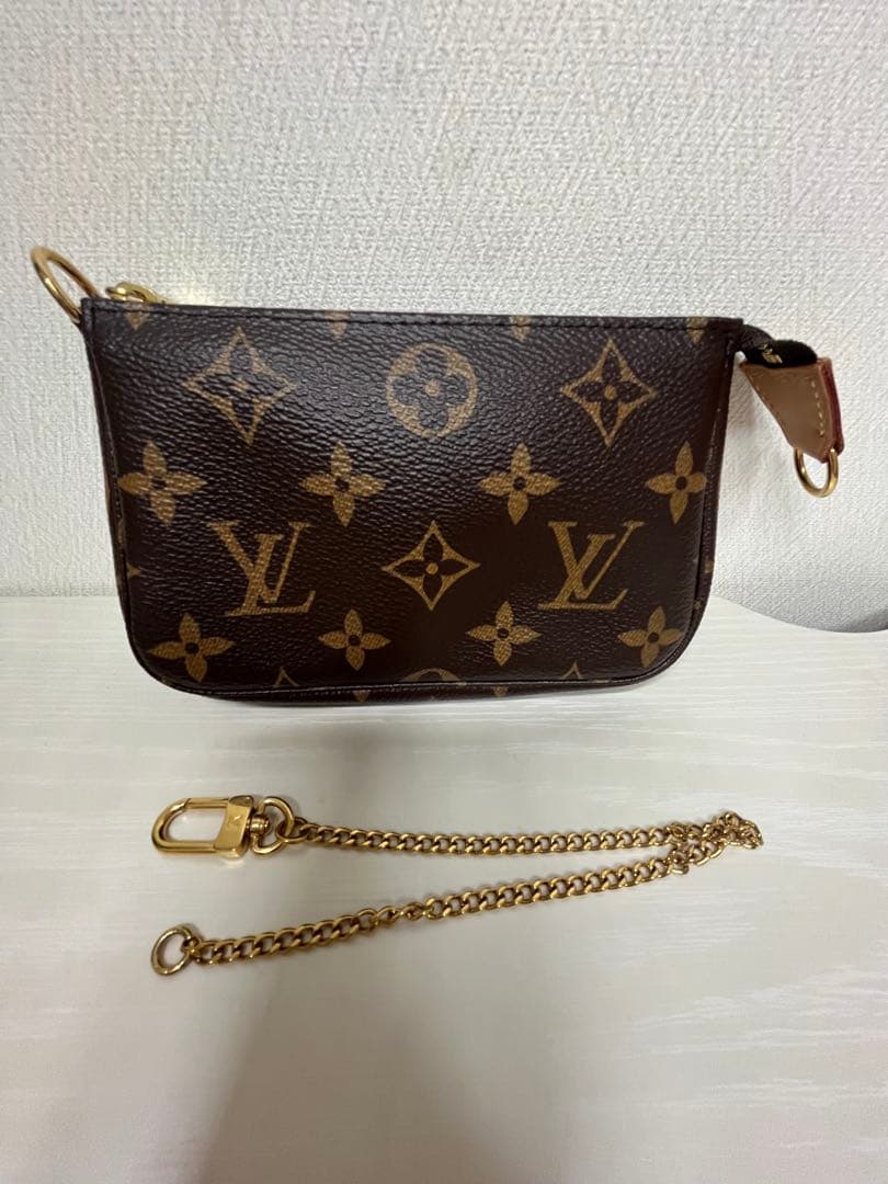 Louis Vuitton ミニ・ポシェット・アクセソワール 入手困難【Louis Vuitton】ミニ・ポシェット・アクセソワール (Louis