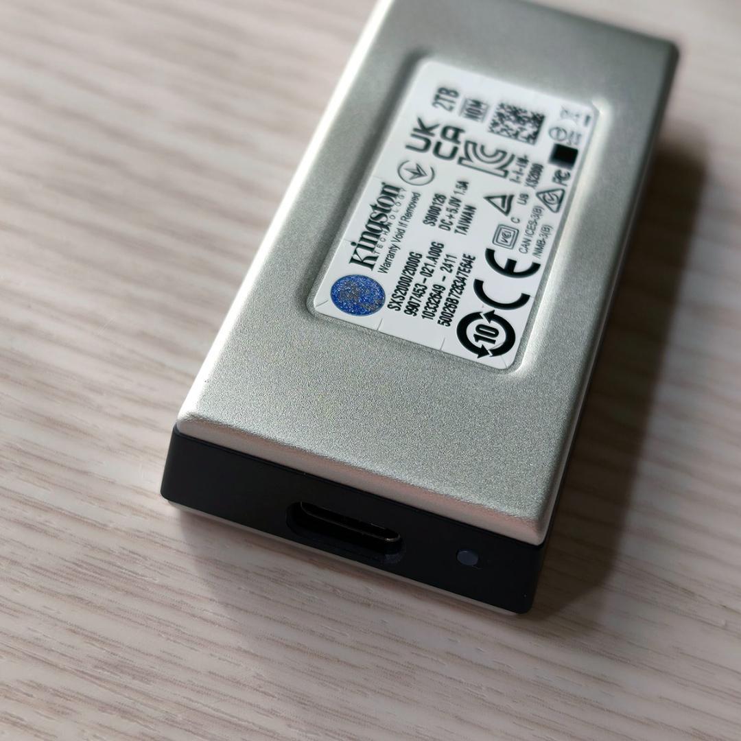 【1/2健康100%】Kingston SSD XS2000 2TBGen2x2