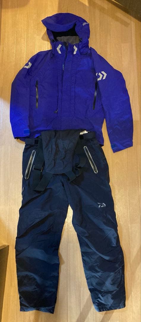 マ*ク様 ダイワGORE-TEX フィッシングスーツ XL 上下セット DAIWA（ダイワ） DR-1825 ゴアテックス コンビアップレインスーツ