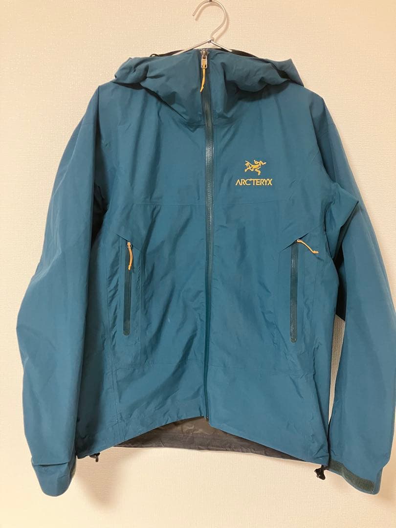 廃盤希少】Arc'teryx アークテリクスbetaSLレギオンブルー 金刺 - メルカリ