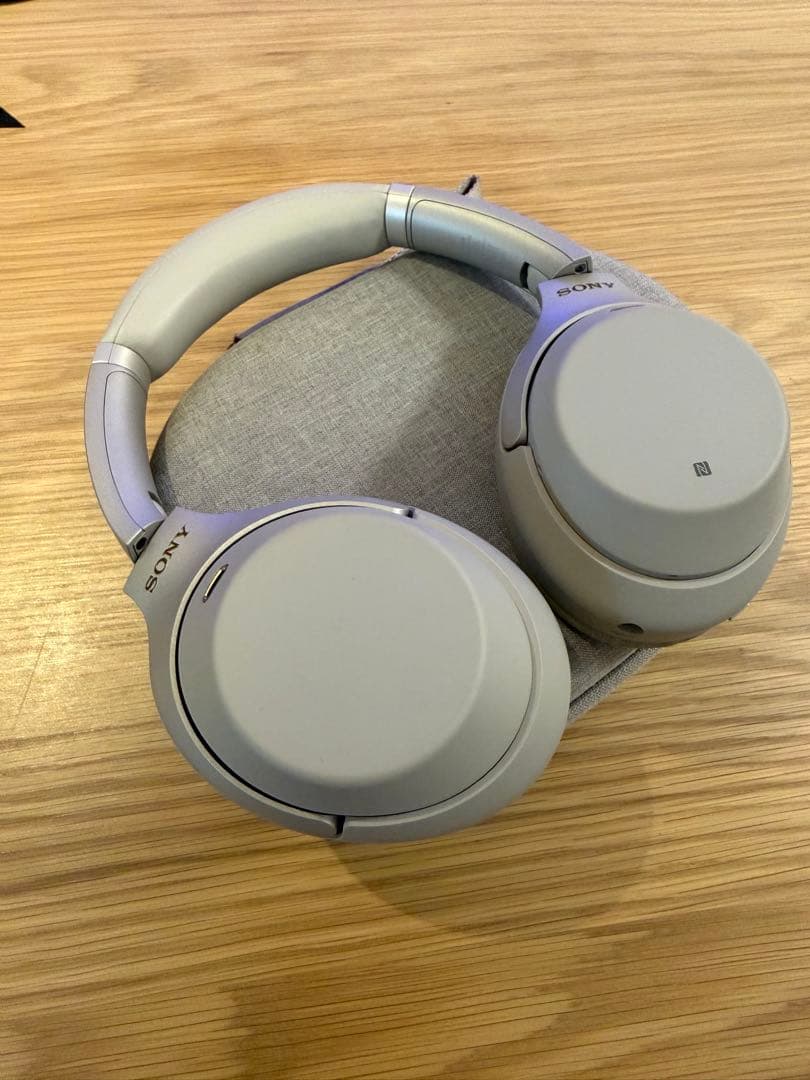 Sony ワイヤレスヘッドホン ノイズキャンセリング【WH-1000XM3】 Amazon.co.jp: ソニー ワイヤレスノイズキャンセリングヘッドホン WH