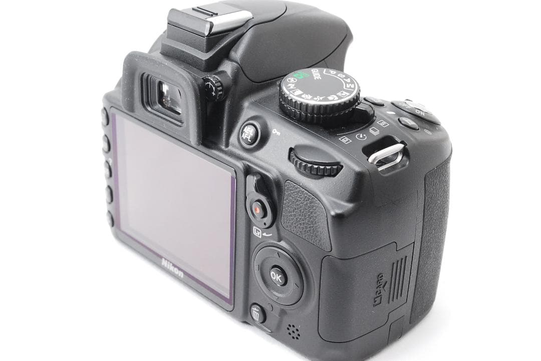 【新品級ショット数】Nikon D3100　スマホ転送　動画OK　一眼レフ