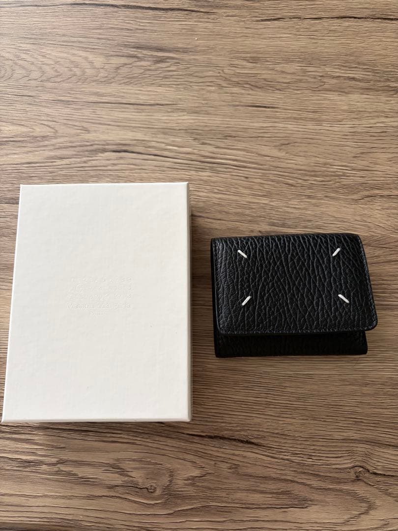 美品★Maison Margiela三つ折り財布 ☆送料関税込☆Maison Margiela レディース 三つ折り 財布 (Maison