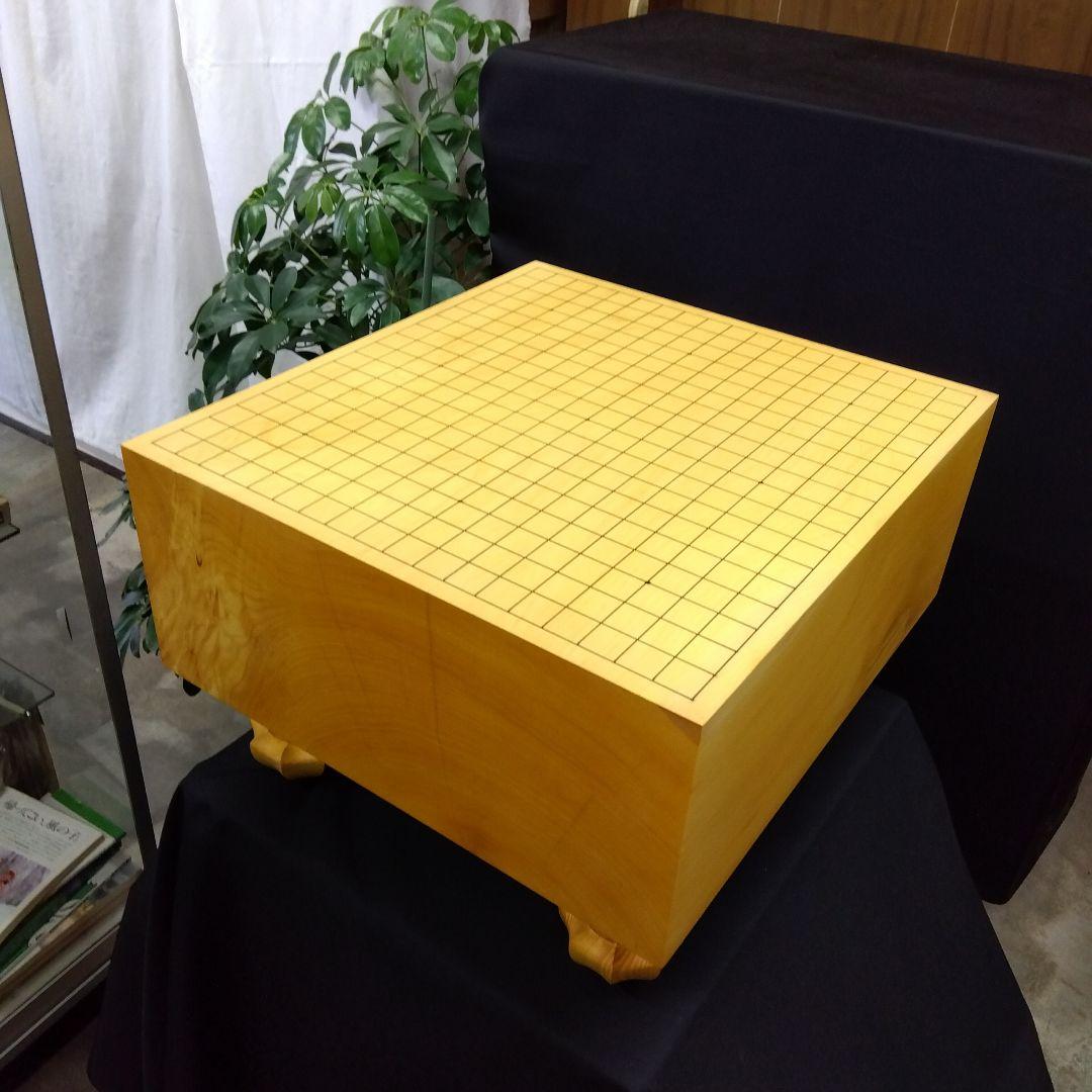 【国産　本榧　6寸碁盤　木表　未使用】 本榧足付碁盤 6寸3分（天柾） ga60029 | 前川榧碁盤店