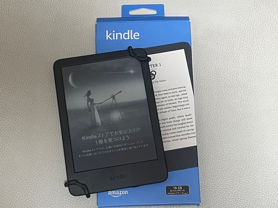 Kindle 電子書籍リーダー 16GB ブラック　広告あり Amazon.co.jp: Amazon Kindle - 目に優しい、かさばらない、大きな画面