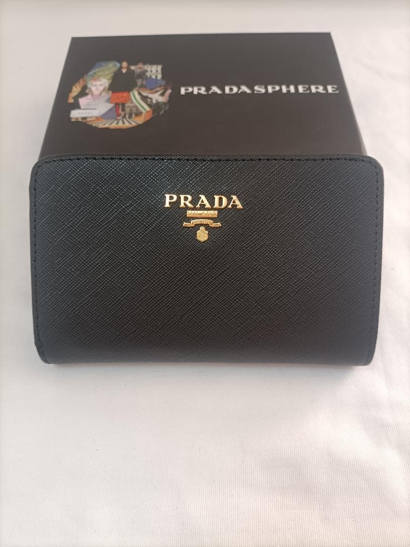 二つ折り財布✿プラダ サイフ prada メンズ【美品】レディース 黒 PRADA(プラダ) / 2つ折り財布/--/BLK/レディース | 中古品の販売・通販