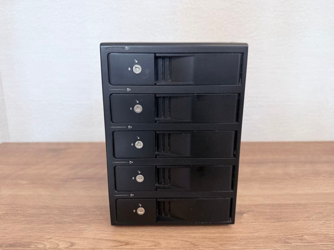 裸族の集合住宅5Bay SATA6G USB3.O&eSATA 販売終了】 裸族の集合住宅5Bay SATA6G USB3.0＆eSATA Ver.2
