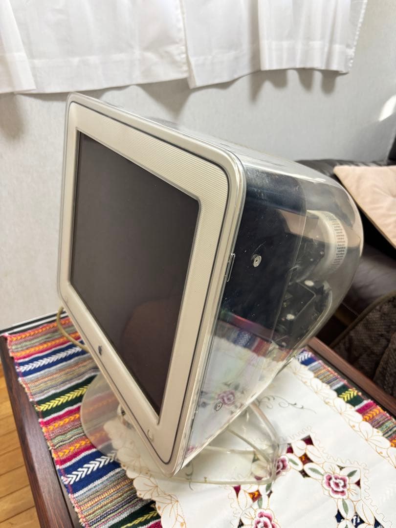 Apple Mac G4 15インチ シルバー アップル、シルバーの新筐体を採用したPower Mac G4