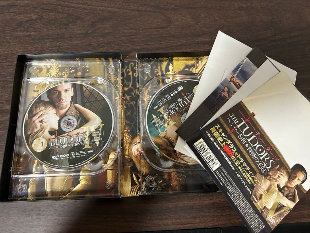 チューダーズ ヘンリー8世 背徳の王冠 DVD-BOXⅠ〜Ⅳ〈5枚組〉 - メルカリ