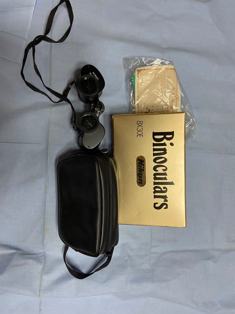 Nikon BINOCULARS 8x30E 双眼鏡 ニコン 8x30E II - 概要 | 双眼鏡・望遠鏡 | ニコン