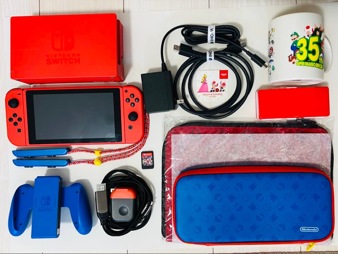 Nintendo Switch 本体 マリオ柄　マリオカート8 マグカップ付き Nintendo Switch 本体 マリオ柄 マリオカート8 マグカップ付き
