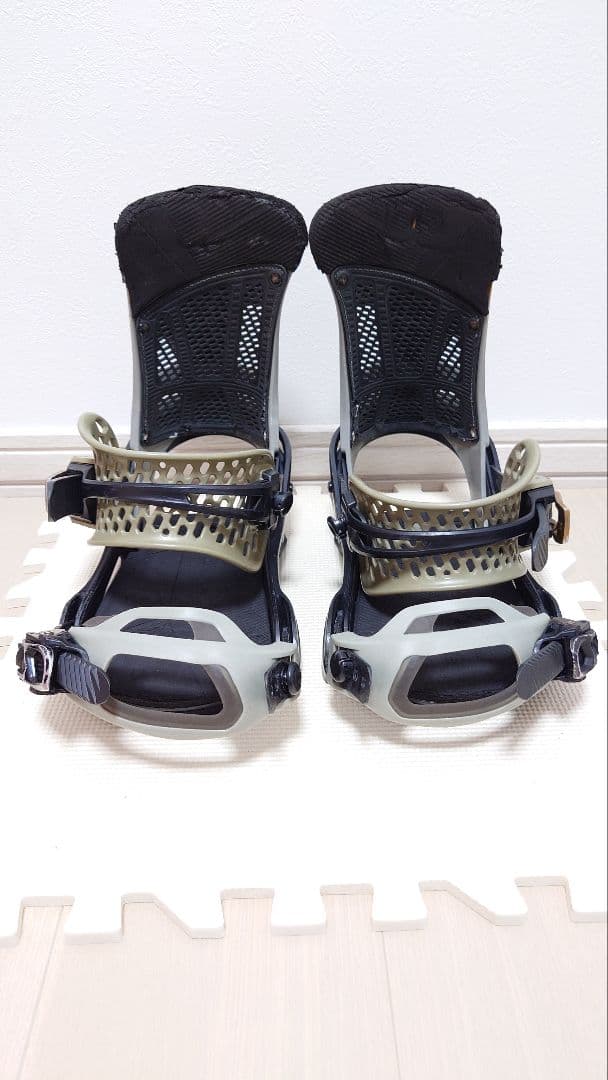 Burton Malavita ビンディング reflex Mサイズ BURTON - BURTON MALAVITA ReFlex Mサイズ ビンディングの通販 by