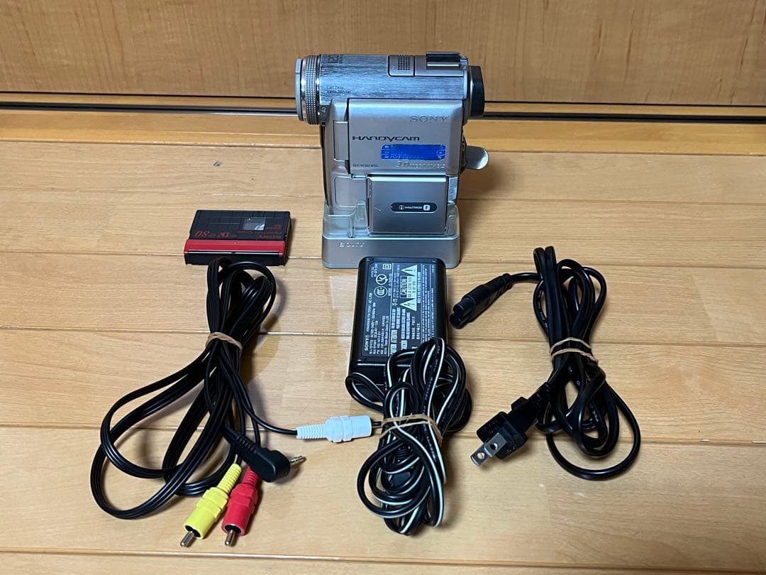 SONY ハンディーカム DCR-PC350　デジタルビデオカメラレコーダー Amazon.co.jp: SONY DCR-PC350 S デジタルビデオカメラレコーダー