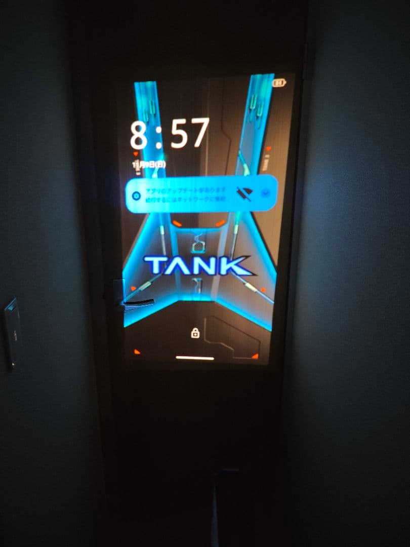 TANK3S Unihearts高性能多機能タフネス プロジェクター付きスマホ