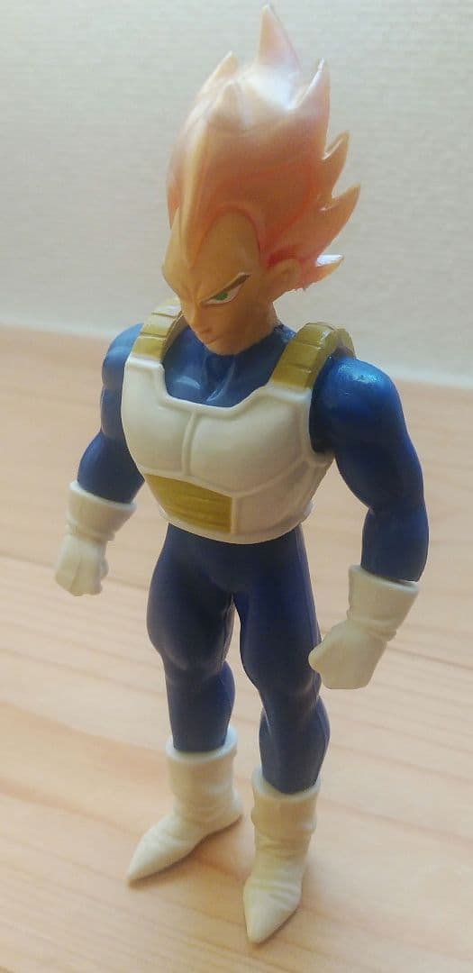 ドラゴンボールZバトルコレクション スーパーサイヤ人ベジータ S.H.Figuarts 超サイヤ人ベジータ〈危険なプライド〉 | 魂ウェブ