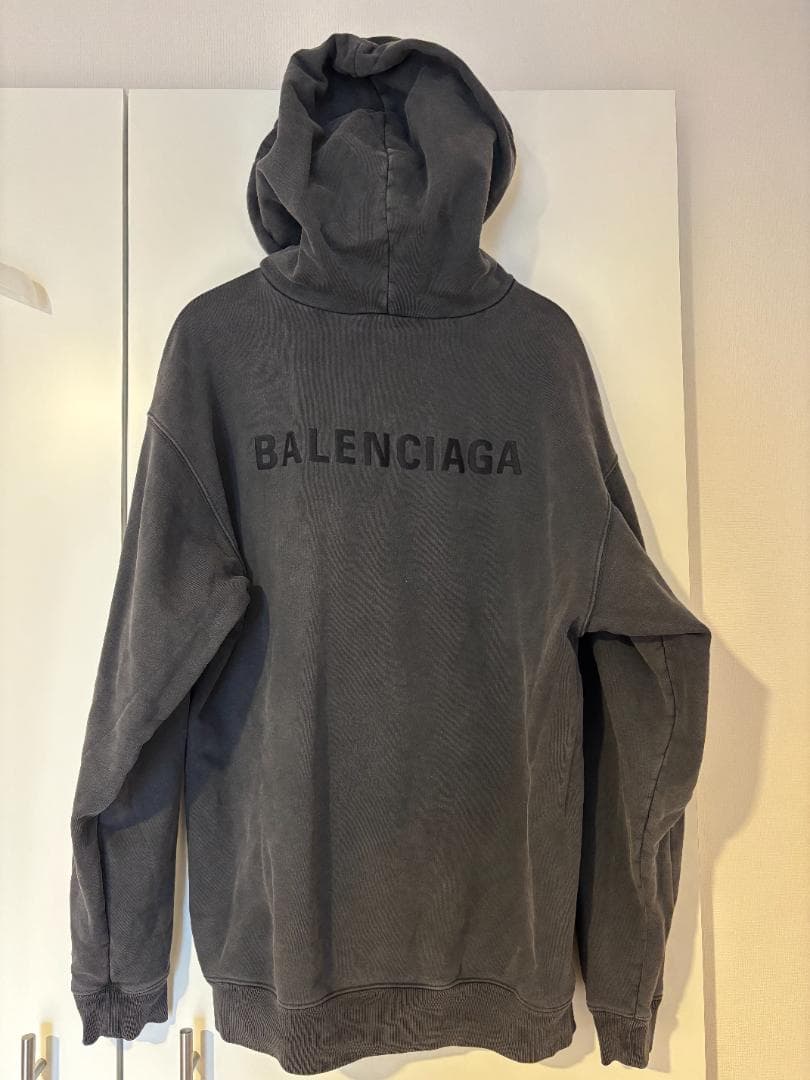 BALENCIAGA バレンシアガ パーカーWARDROBE 21AW（グレー） - メルカリ